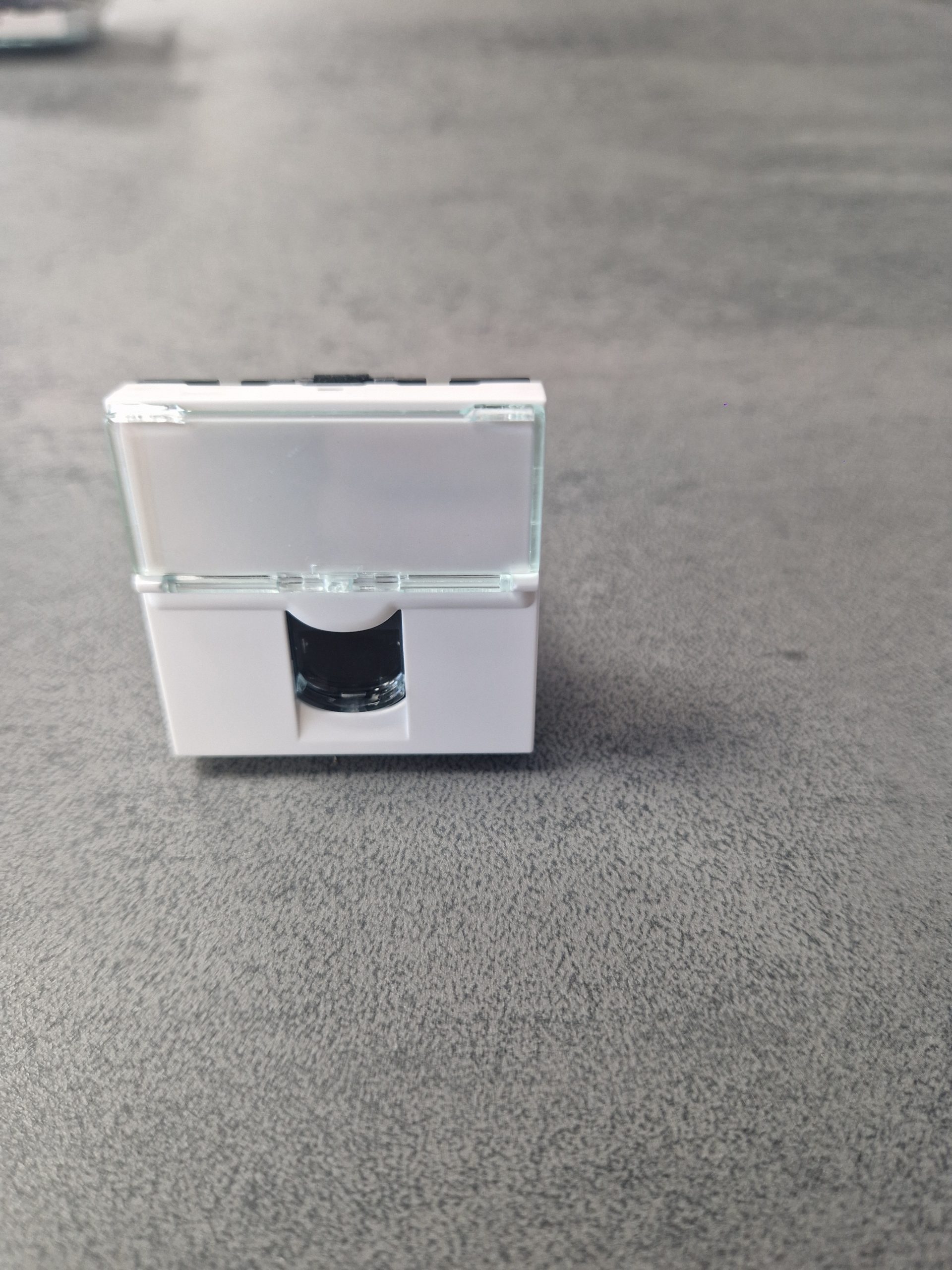 Prise rj45 legrand mosaic - cat. 6 - ftp - 2 mod - blanc -lcs² legrand 076565