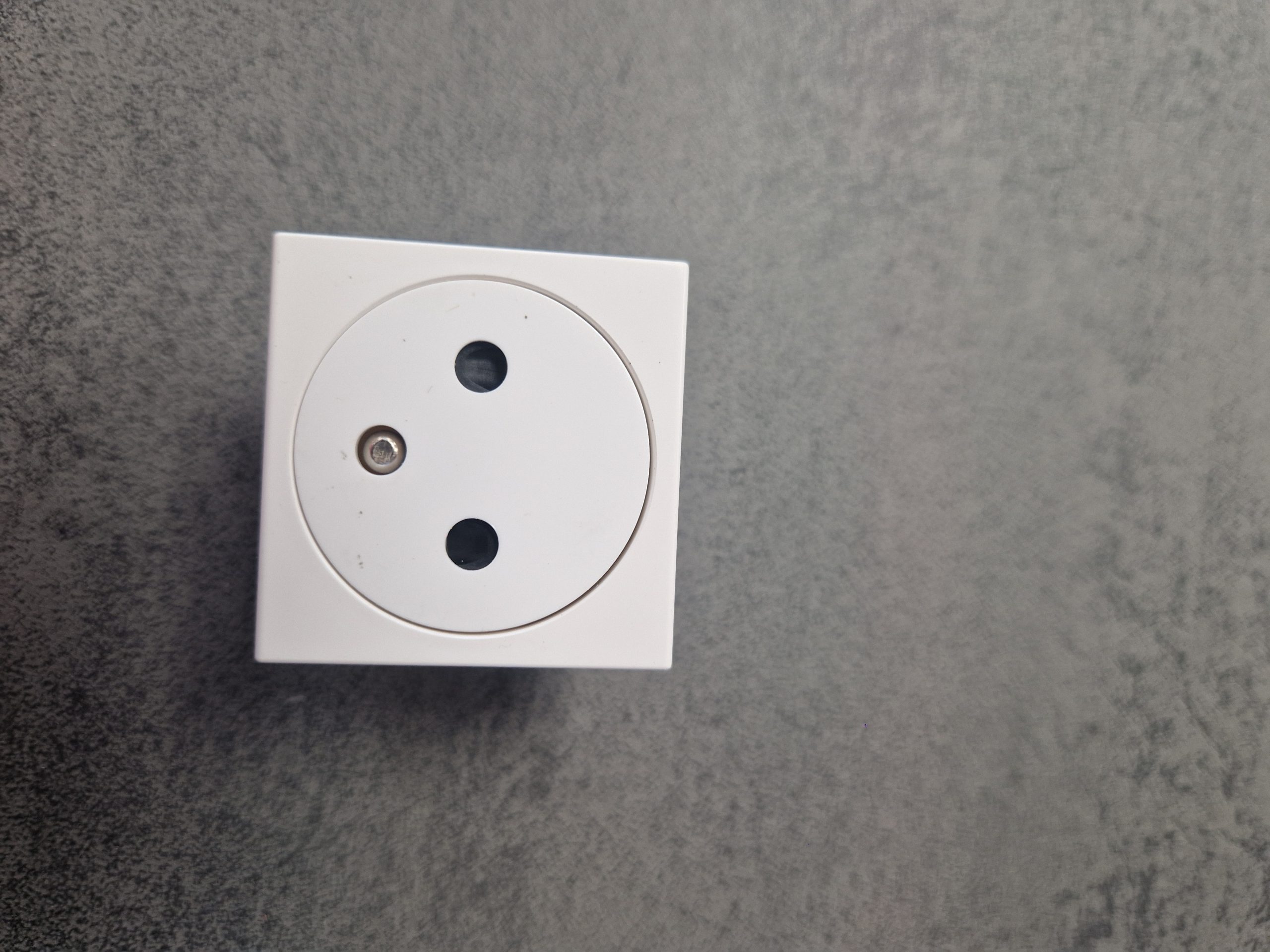 Prise électrique legrand mosaic - 2p+t droite - 2 mod - blanc 077111L