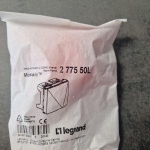 Sortie de câbles legrand mosaic avec serre-câbles - 20 a - 2 mod - blanc 077550