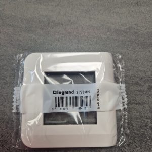 Plaque pour prise et interrupteur legrand mosaic - 4x2 modules horizontal - blanc 078808