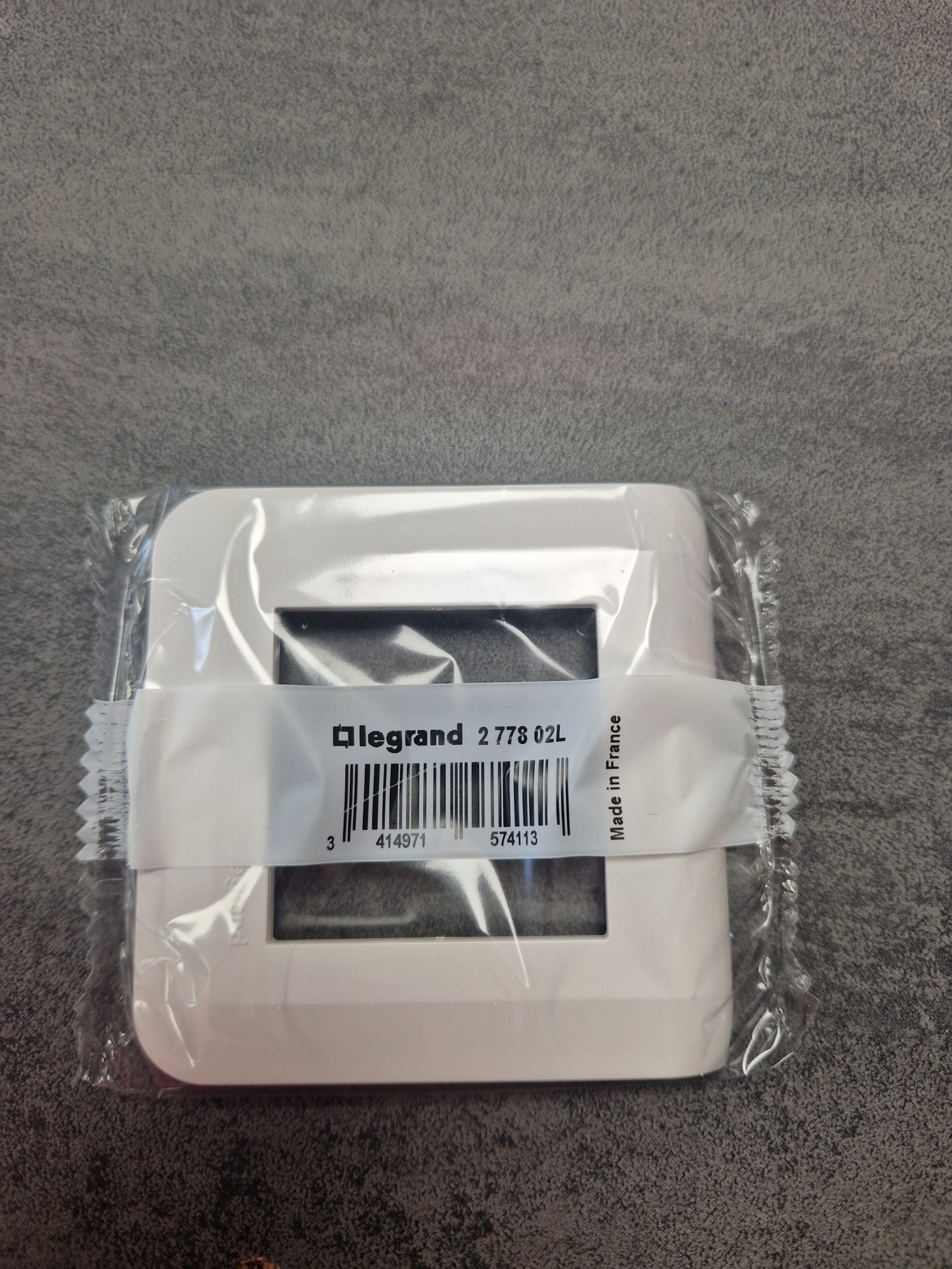 Plaque pour prise et interrupteur legrand mosaic - 4x2 modules horizontal - blanc 078808