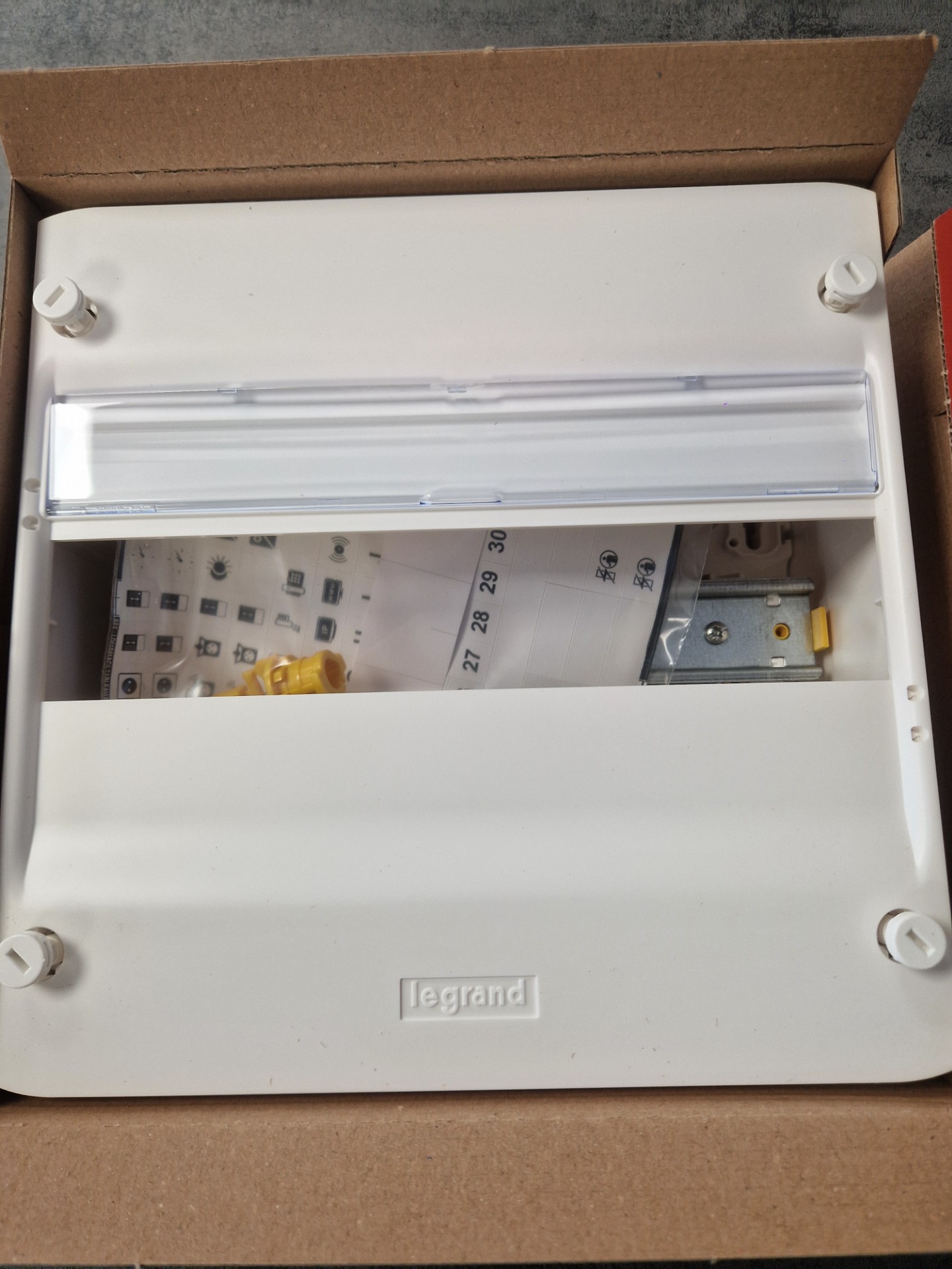 LEGRAND Drivia Tableau électrique nu 1 rangée 13 modules - 401211