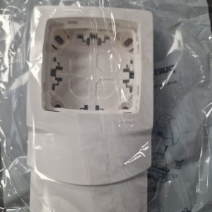 Legrand Oteo - Cadre Appareillage saillie 1 poste pose le long des moulures DLPlus épaisseur 12,5mm - Blanc - Réf : 031404L