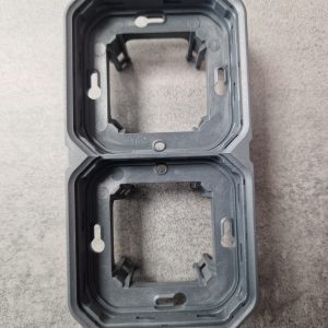 Legrand - Support plaque étanche pour montage encastré 2 postes horizontaux ou verticaux Plexo - anthracite - Réf : 069607L