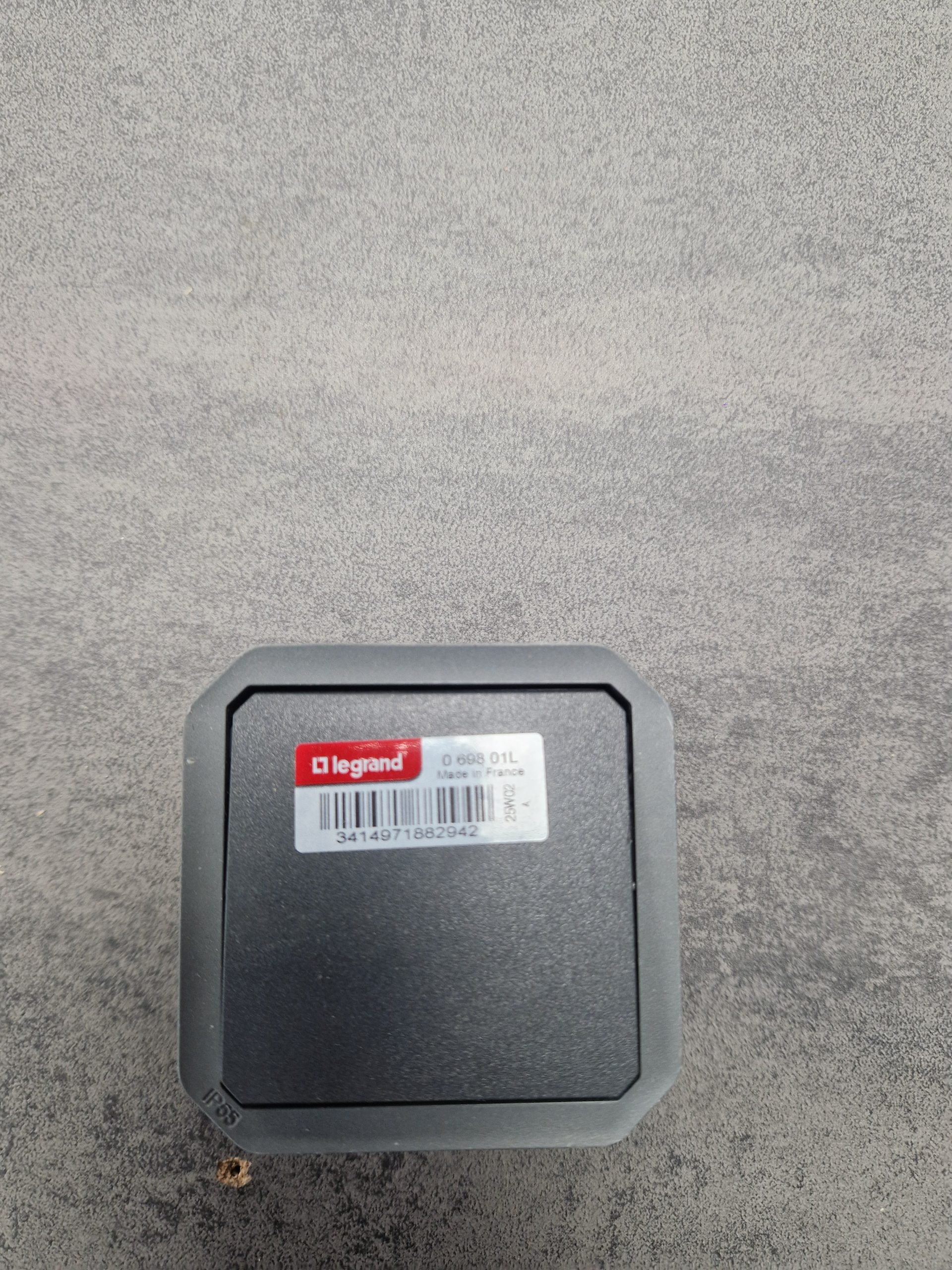 Legrand - Interrupteur ou va-et-vient étanche Plexo 10AX 250V IP55 IK08 composable anthracite - Réf : 069801L