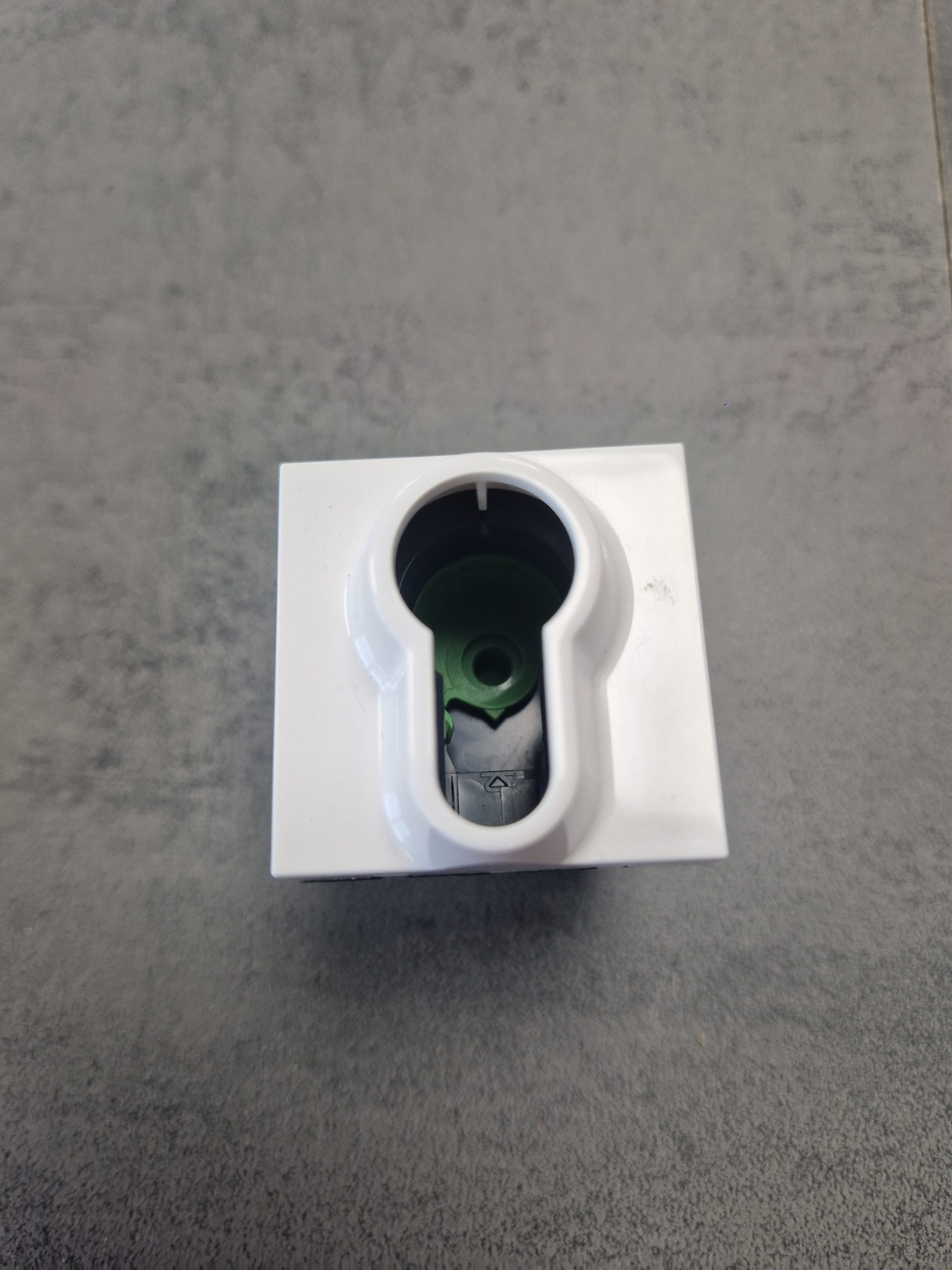 Interrupteur à clé Legrand Mosaic - 2 positions - barillet européen - 6 A - 2 mod - blanc 077074