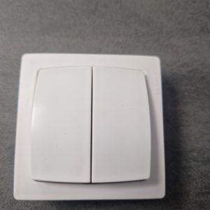 Legrand - Transformeur double 5 en 1 - interrupteur - va et vient ou poussoir double - Saillie - Complet - Réf.: 086020L