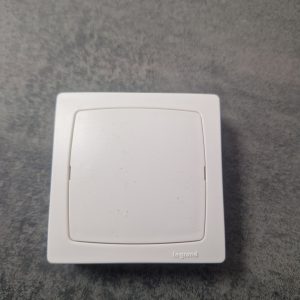 Legrand - Oteo - Boîte de dérivation appareillage saillie complet - blanc - Réf : 086057