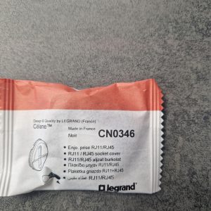 Enjoliveur prise simple rj45 céliane - noir CN0346