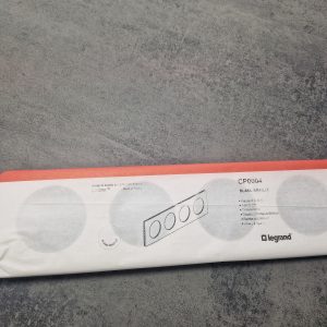 plaque de finition céliane 4 postes - blanc emaillé CP0004