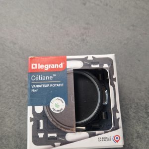 Variateur avec bague rotative 200w led céliane - enjoliveur noir et support CZ0408